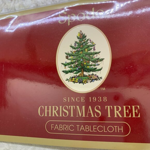 Spode Christmas Tree Tablecloth 70" Round NWT - Picture 4 of 8